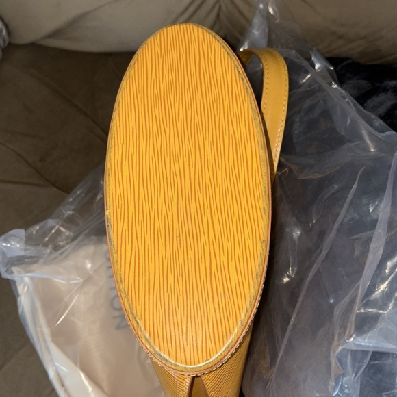 EPI LV WITH MATCHING WALLET - Picture 8 of 16